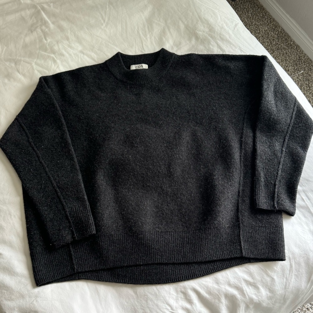 COS Oversized Knit Sweater 100% Wool Side Stitch Detail Size S BNWOT